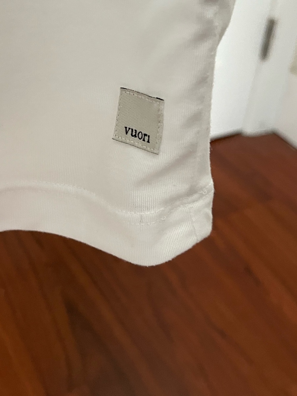 Vuori Current Tech White Short Sleeve Crew Tee - Picture 4 of 9